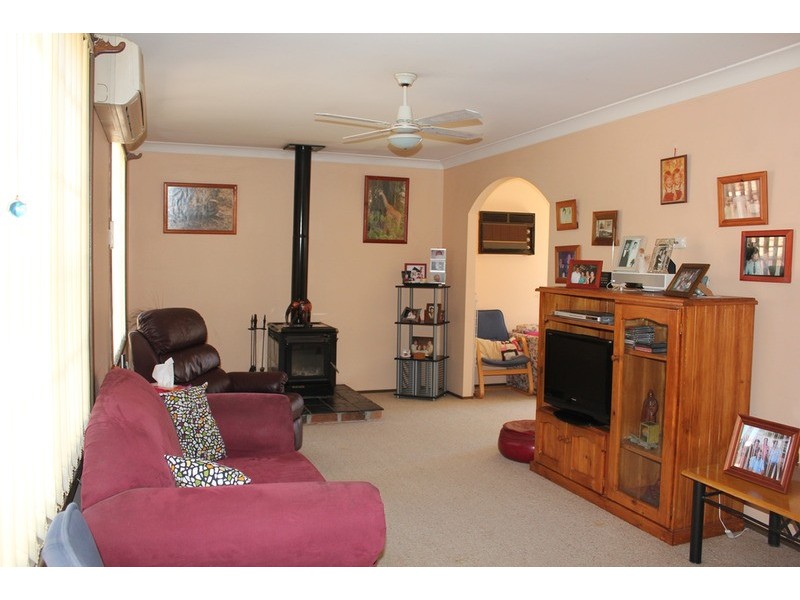 Edensor Park NSW 2176