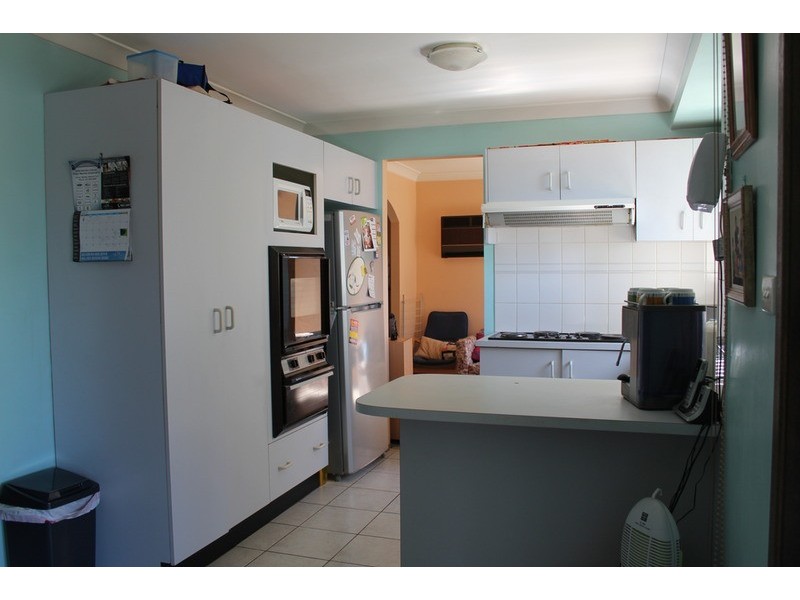 Edensor Park NSW 2176