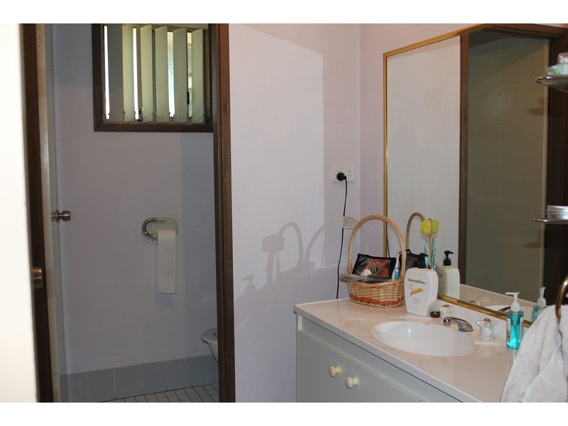 Edensor Park NSW 2176