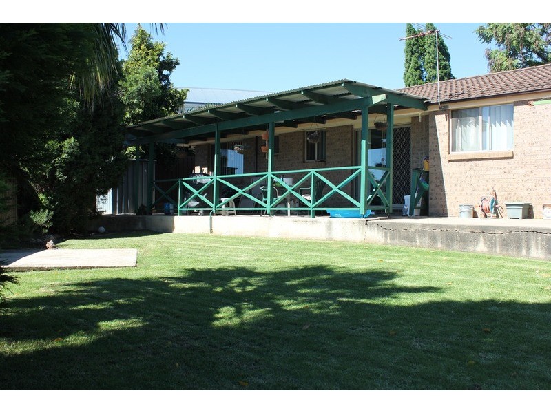 Edensor Park NSW 2176