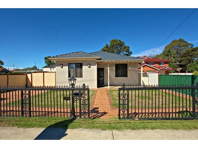 417 The Horsley Drive, Fairfield NSW 2165