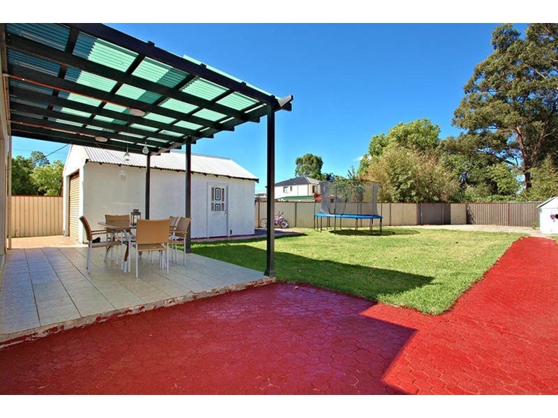 417 The Horsley Drive, Fairfield NSW 2165
