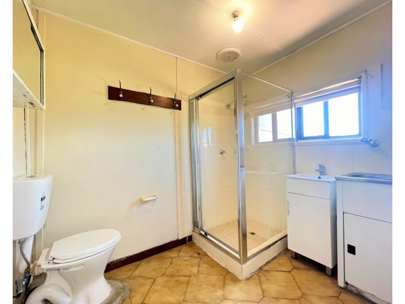 25B Rowley Street, Smithfield NSW 2164