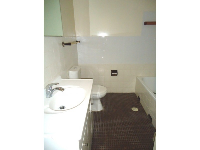 6/66-70 Harris Street, Fairfield NSW 2165