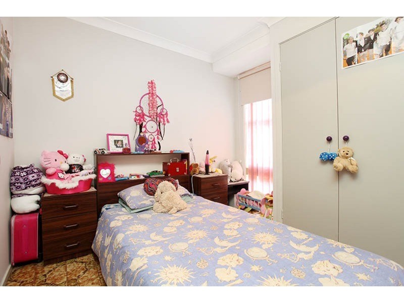 11 Borneo Court, Bossley Park NSW 2176