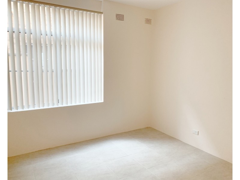 2/12 Vine Street, Fairfield NSW 2165