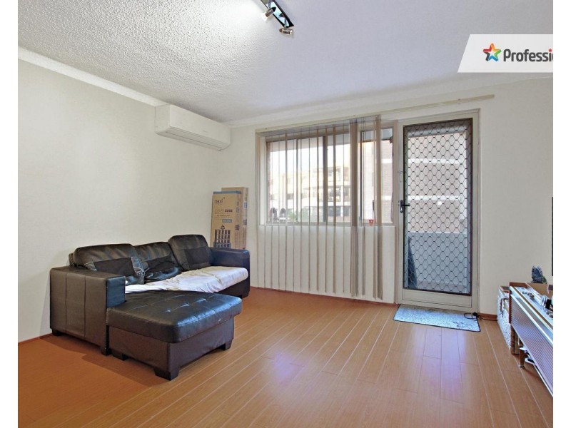 15/192 Sandal Crescent, Carramar NSW 2163