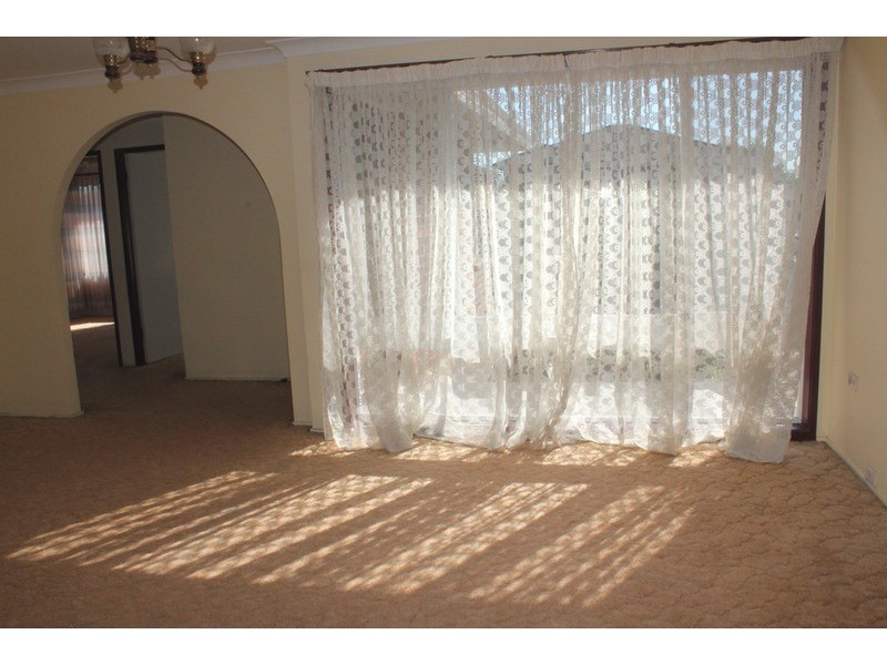 8 Bathurst Street, Wakeley NSW 2176