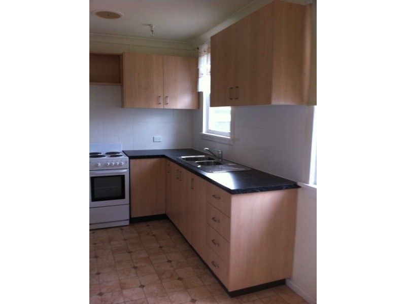 24 Jordan Street, Fairfield West NSW 2165