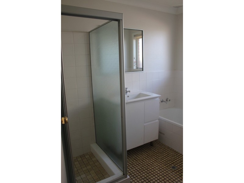 1 Evelyn Close, Wetherill Park NSW 2164