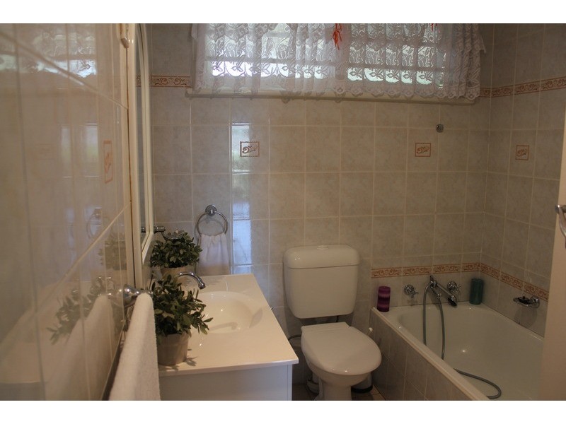 12 Maree Avenue, Cabramatta West NSW 2166