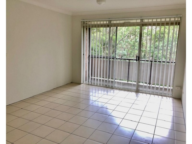 37/127 The Crescent, Fairfield NSW 2165