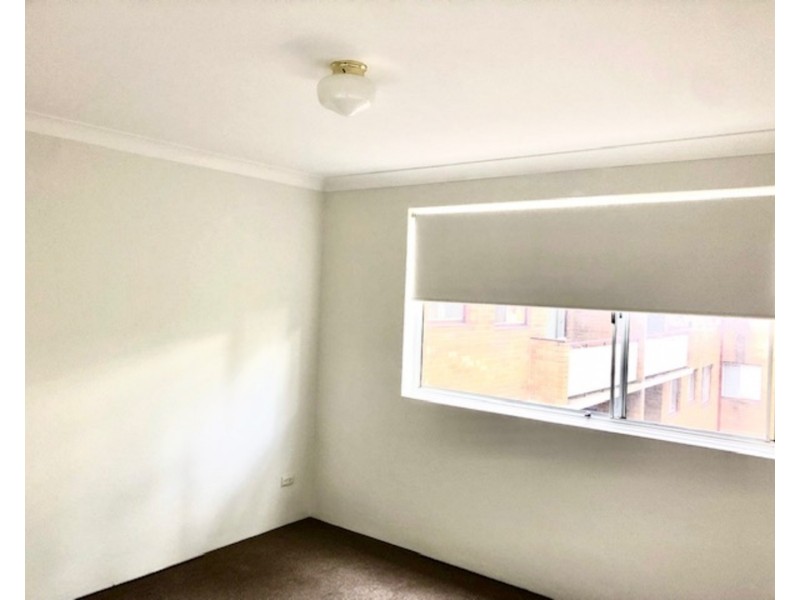 37/127 The Crescent, Fairfield NSW 2165