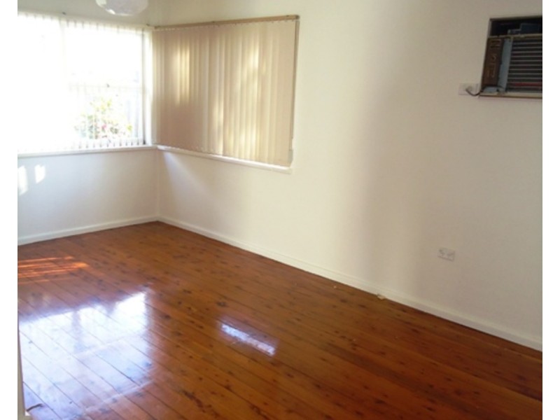 9 Wray Street, Fairfield Heights NSW 2165