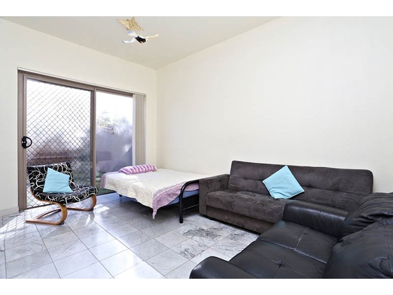 1/546-556 Woodville Road, Guildford NSW 2161