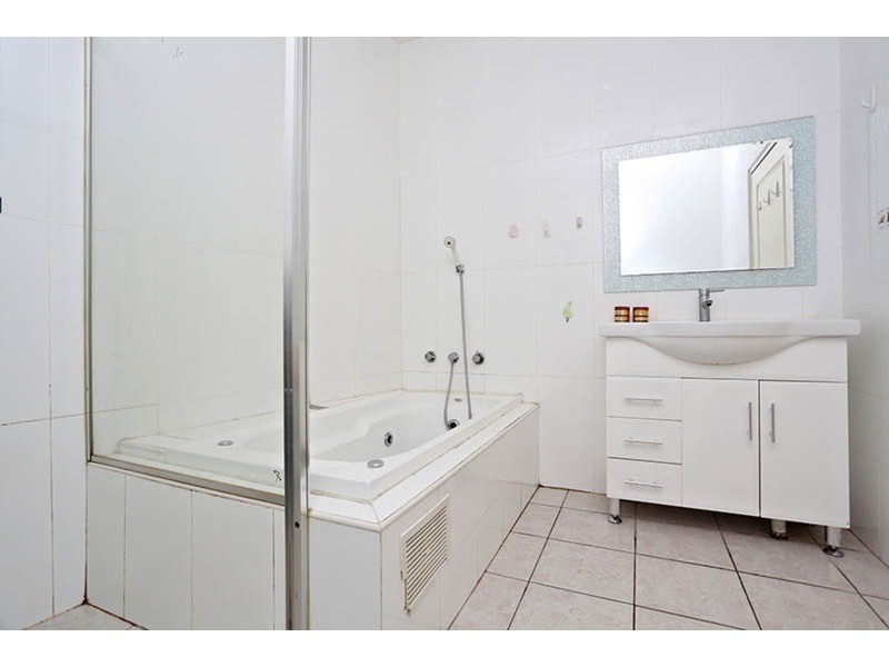 1/546-556 Woodville Road, Guildford NSW 2161