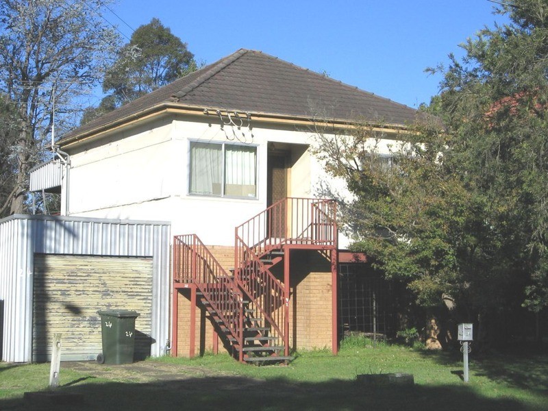 24 Waterside  Crescent, Carramar NSW 2163