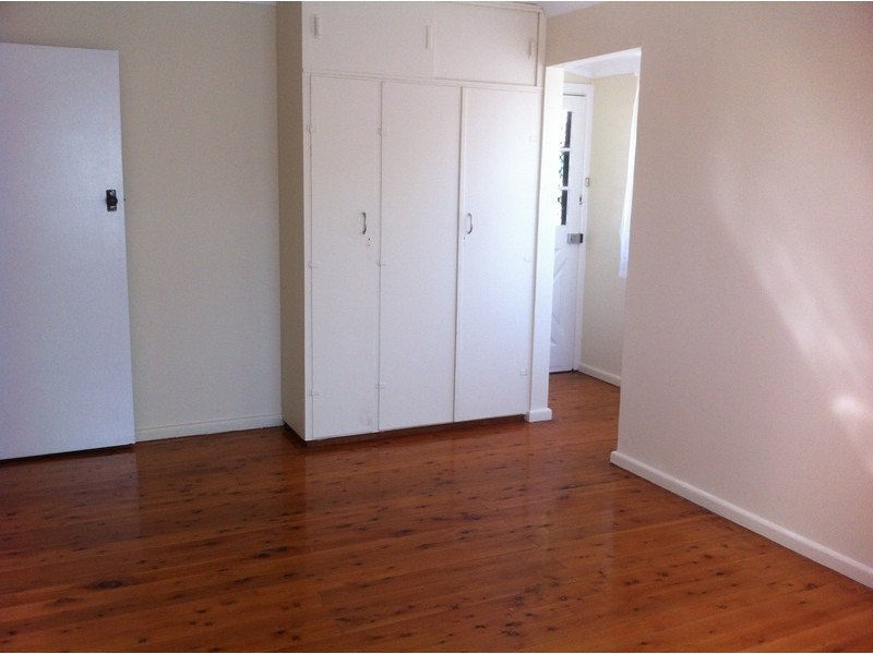15 Adam Street, Fairfield NSW 2165
