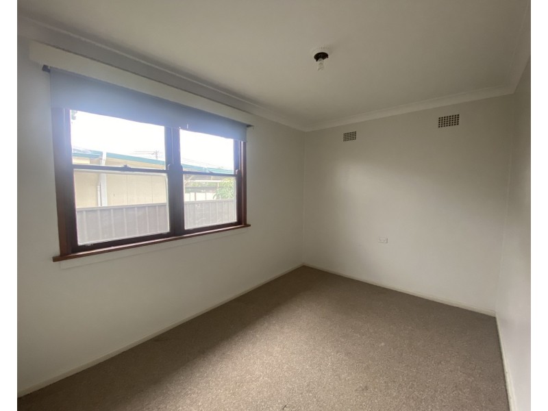 24 Jordan Street, Fairfield West NSW 2165