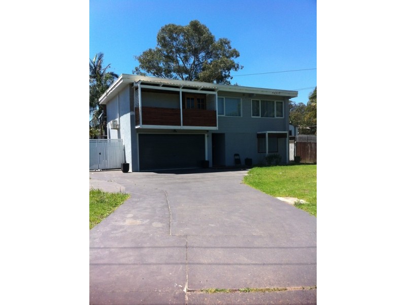 4 Twentyseventh Avenue, West Hoxton NSW 2171