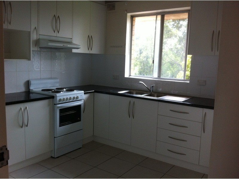 12/21 York Street, Fairfield NSW 2165