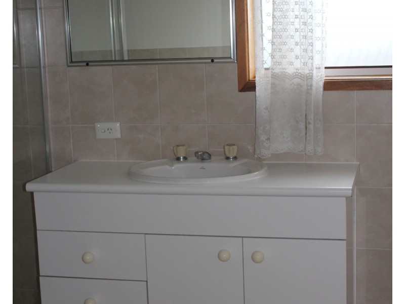 2 Tuncurry Street, Bossley Park NSW 2176