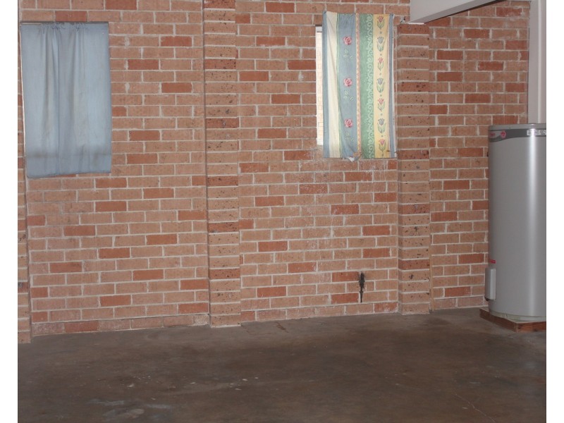 2 Tuncurry Street, Bossley Park NSW 2176