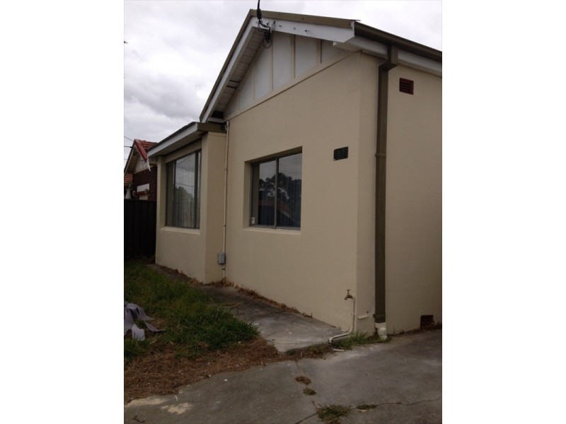 432 The Horsley Drive, Fairfield NSW 2165