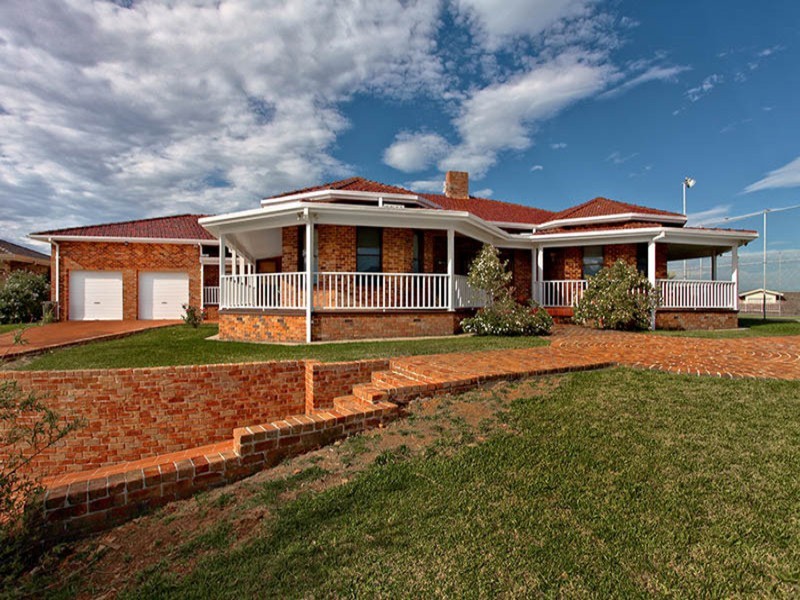 4-5 Ararat Close, Bossley Park NSW 2176