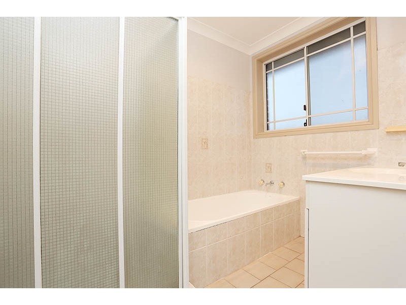 16B Woolgoolga Avenue, Hoxton Park NSW 2171