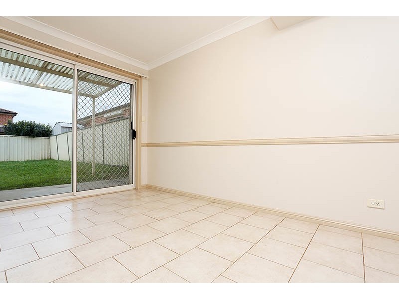 16B Woolgoolga Avenue, Hoxton Park NSW 2171