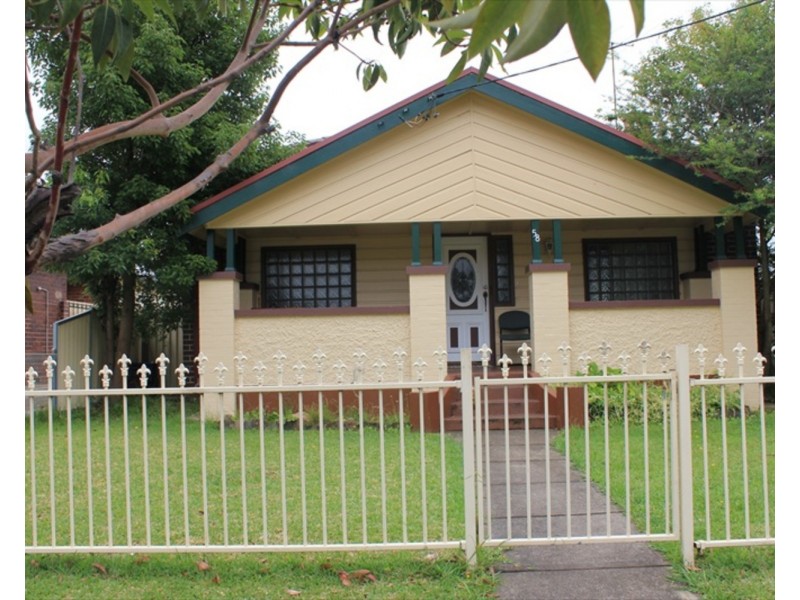58 Station Street, Fairfield NSW 2165