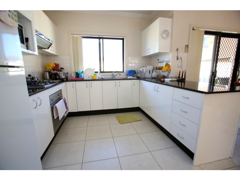 2/202-204 Ware  Street, Fairfield NSW 2165