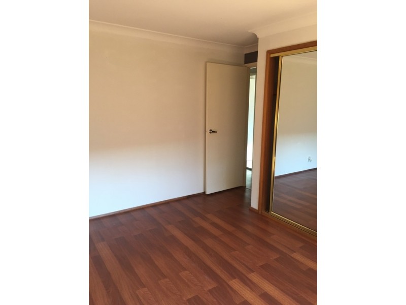 50 Sunny Place, St Johns Park NSW 2176