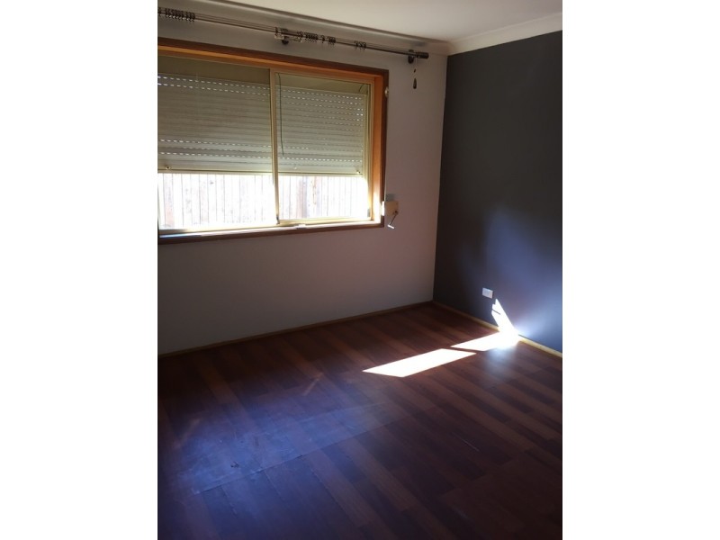 50 Sunny Place, St Johns Park NSW 2176