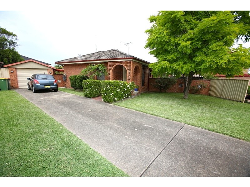 4 Kokoda Place, Bossley Park NSW 2176