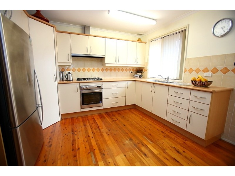 4 Kokoda Place, Bossley Park NSW 2176