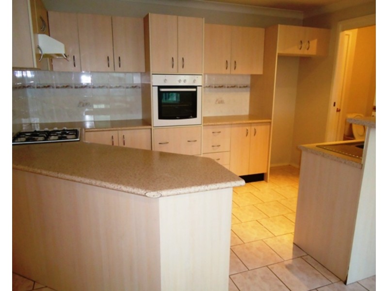 2B Ringarooma Circuit, West Hoxton NSW 2171