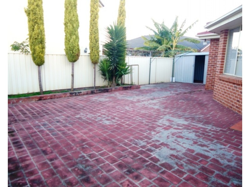 2B Ringarooma Circuit, West Hoxton NSW 2171