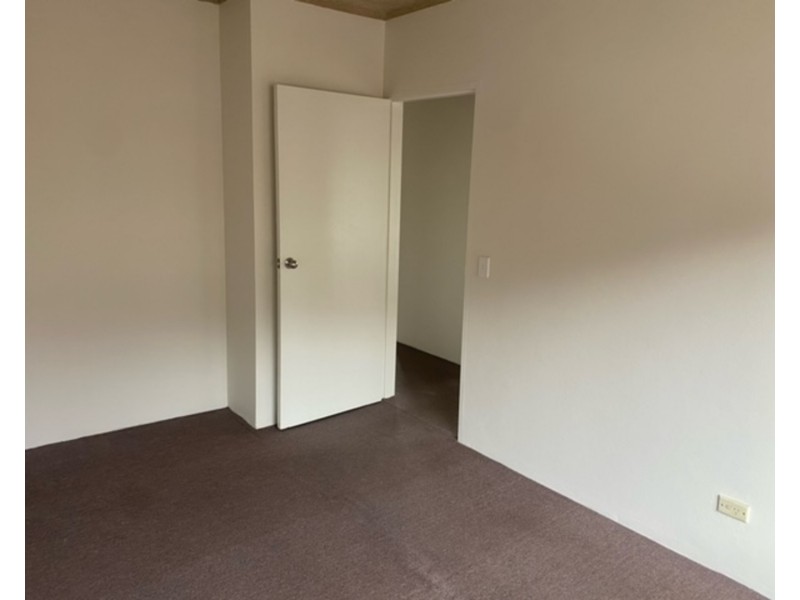 5/5A Fairlight Avenue, Fairfield NSW 2165