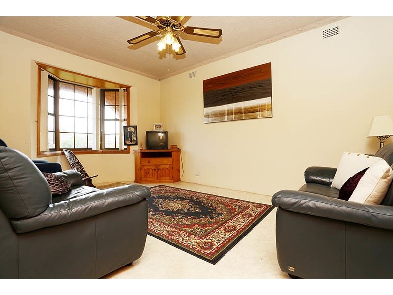 40 Rowley Street, Smithfield NSW 2164