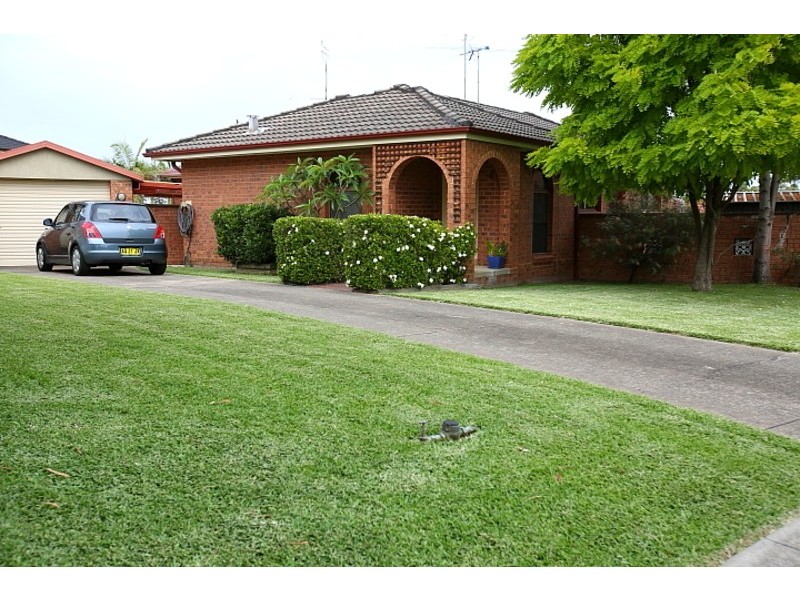 4 Kokoda Place, Bossley Park NSW 2176
