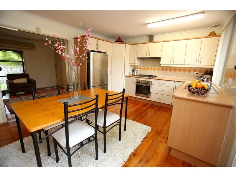 4 Kokoda Place, Bossley Park NSW 2176