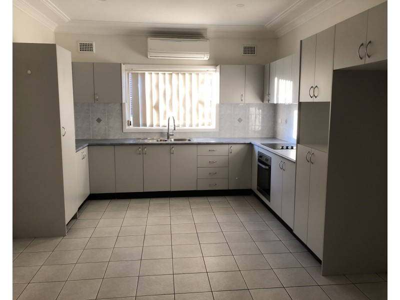 122 The Horsley Drive, Carramar NSW 2163