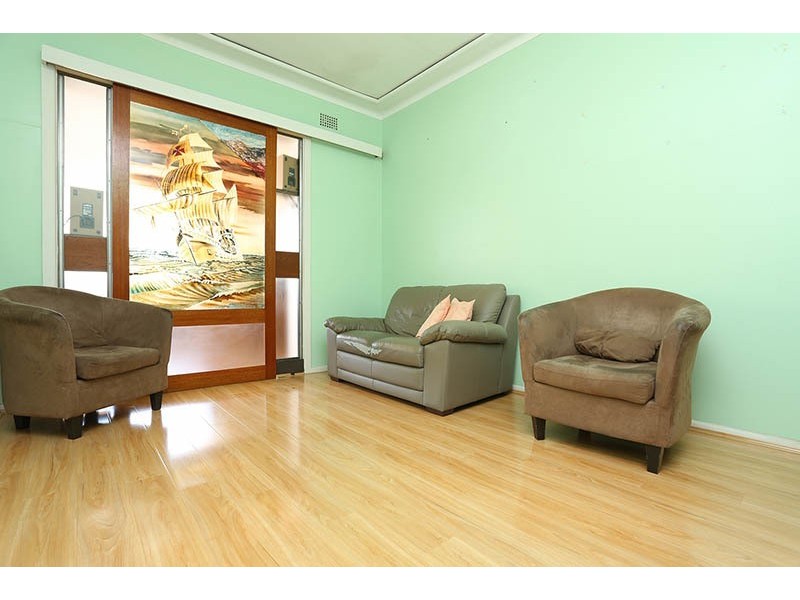 3 Tripoli Road, Fairfield West NSW 2165