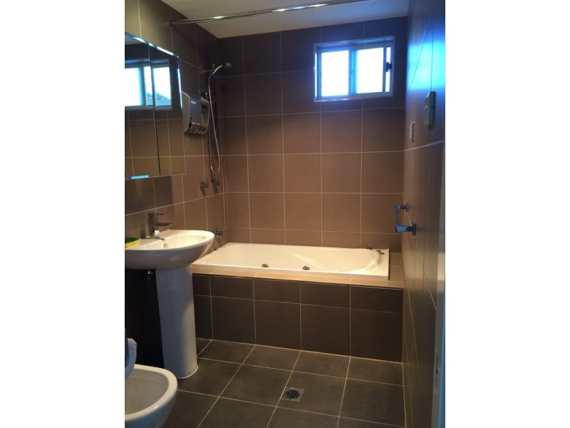 6 Diprose Street, Fairfield NSW 2165