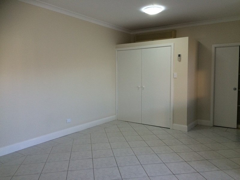 6 Diprose Street, Fairfield NSW 2165