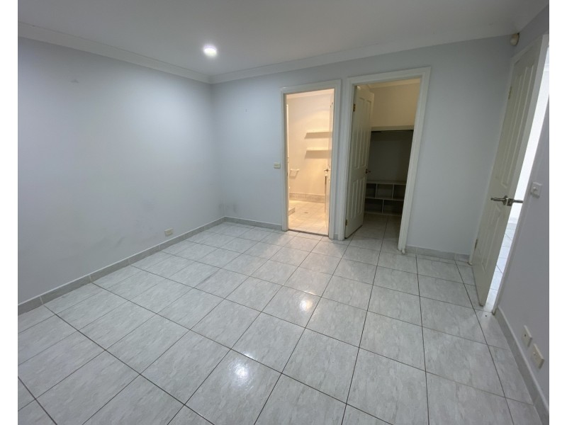 16 Ida Place, Cecil Hills NSW 2171