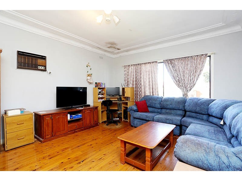 20 Kihilla Street, Fairfield Heights NSW 2165