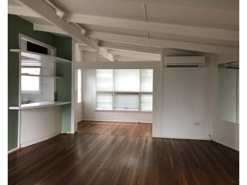 8 Wray Street, Fairfield NSW 2165